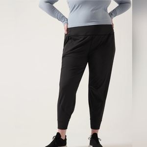 Athleta Rainier Jogger Pants Women's Sz 2X Black Performance Stretch LNC XXL